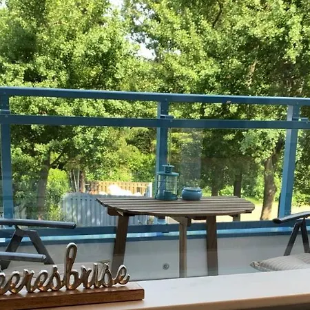 Duhnentraum Balkon Mit Meerblick & Lage, Parken, Wlan, Bettwaesche Inklusive アパート