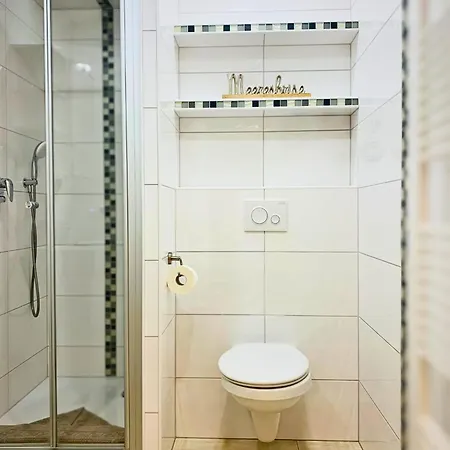 Duhnentraum Bestlage ,meerblick Balkon, Parkplatz, Aufzug, Wlan, Bettwäsche,handtücher,netflix Uvm Apartment