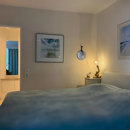 Duhnentraum Bestlage Am Sandstrand, Balkon,meerblick, Parkplatz, Aufzug, Wlan, Bettwaesche,handtuecher,netflix Uvm